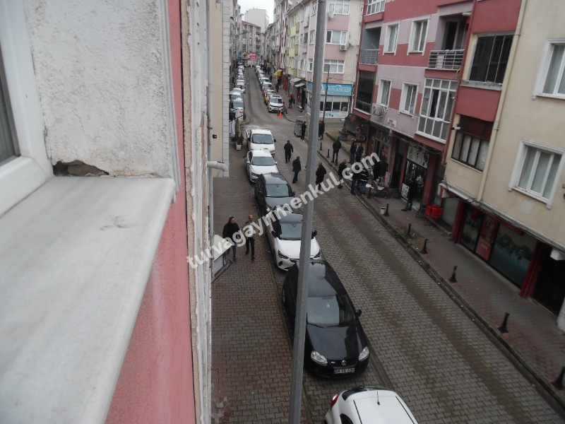 ÇORLUDA ATATÜRK BULVARI VE KİLER KAVŞAĞINA YAKIN SATILIK DAİRE 