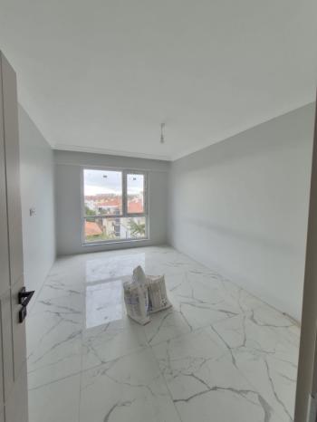 AFYON ÜÇOK EMLAKTAN HARBİŞ GAZİ MAH SATILIK SIFIR 3+1-- 2+1 DAİRELER