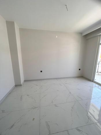 AFYON ÜÇOK EMLAKTAN MAREŞAL F ÇAKMAK MAH SATILIK SIFIR 3+1 DAİRELER 
