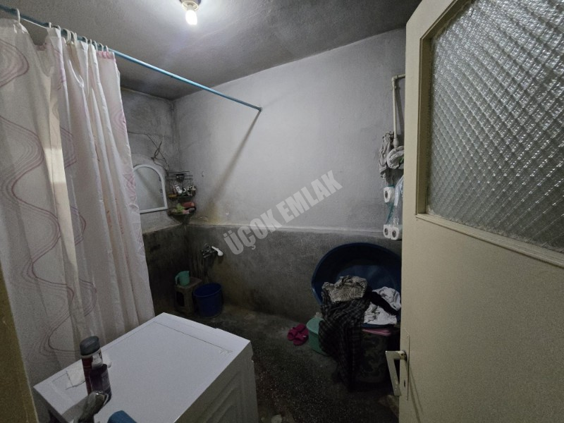 AFYON ÜÇOK EMLAKTAN ESENTEPE MAH 3+1 100M²  MÜSTAKİL EV
