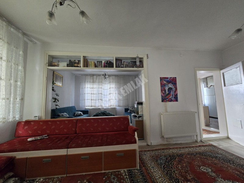 AFYON ÜÇOK EMLAKTAN ESENTEPE MAH 3+1 100M²  MÜSTAKİL EV
