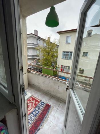 GÜVENAY - ÇORUM GÜLABİBEY MEHMET AKİF ERSOY OKULU ARKASI 2+1 SATILIK DAİRE