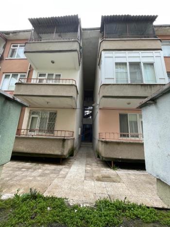 GÜVENAY - ÇORUM GÜLABİBEY MEHMET AKİF ERSOY OKULU ARKASI 2+1 SATILIK DAİRE