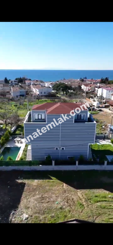 Marmara Ereğli satılık havuzlu villa
