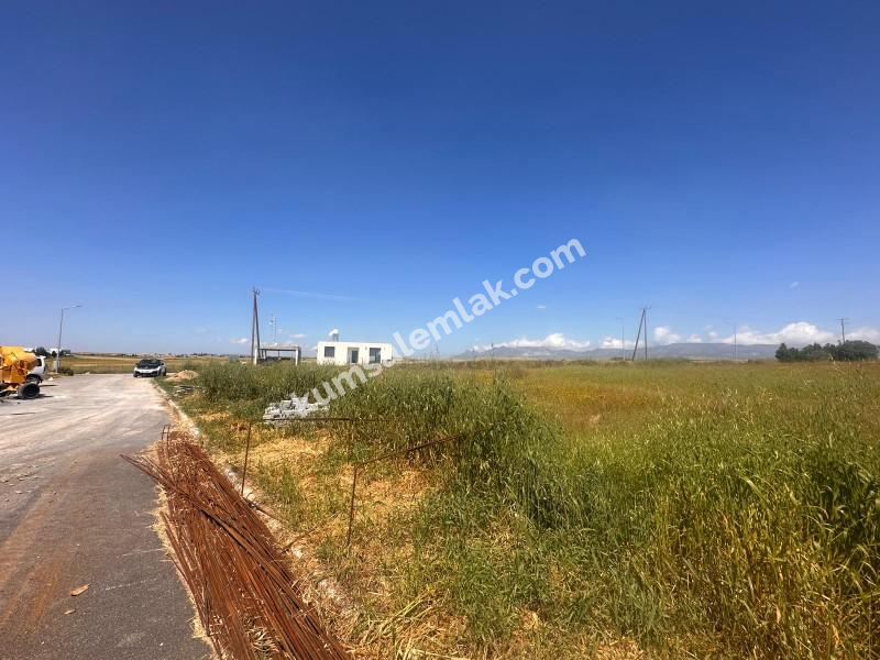 ALAYKÖY DE SATILIK KÖŞE ARSA