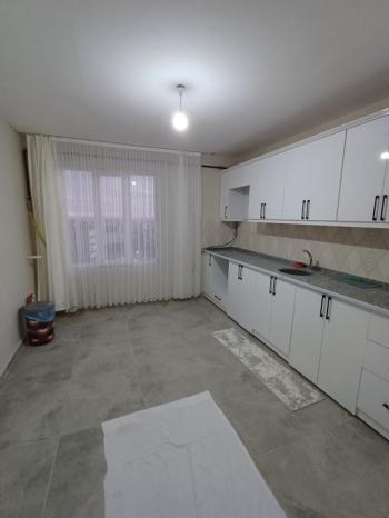 YILMAZ EMLAK'TAN TURGUT ÖZAL MAH. EN ÜST KAT SATILIK 2+1 DAİRE