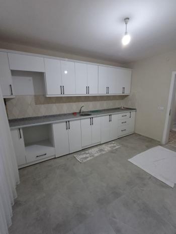 YILMAZ EMLAK'TAN TURGUT ÖZAL MAH. EN ÜST KAT SATILIK 2+1 DAİRE