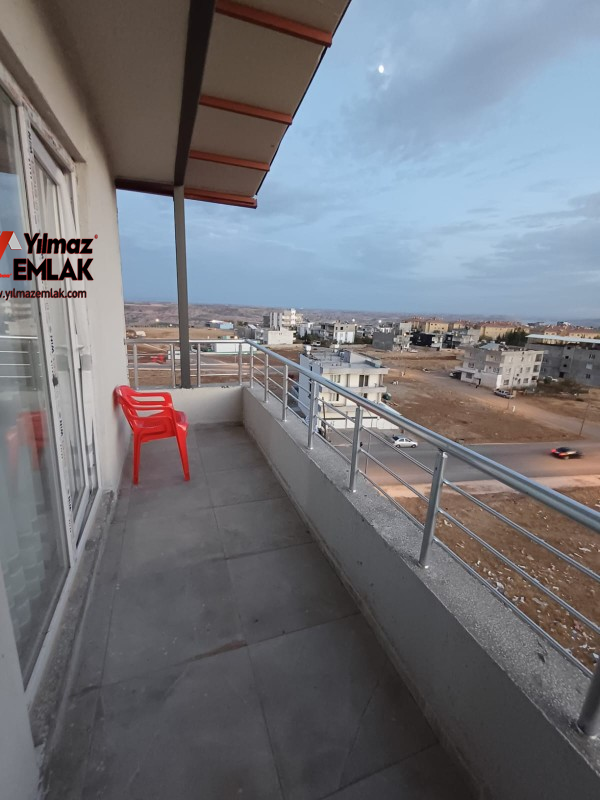 YILMAZ EMLAK'TAN TURGUT ÖZAL MAH. EN ÜST KAT SATILIK 2+1 DAİRE