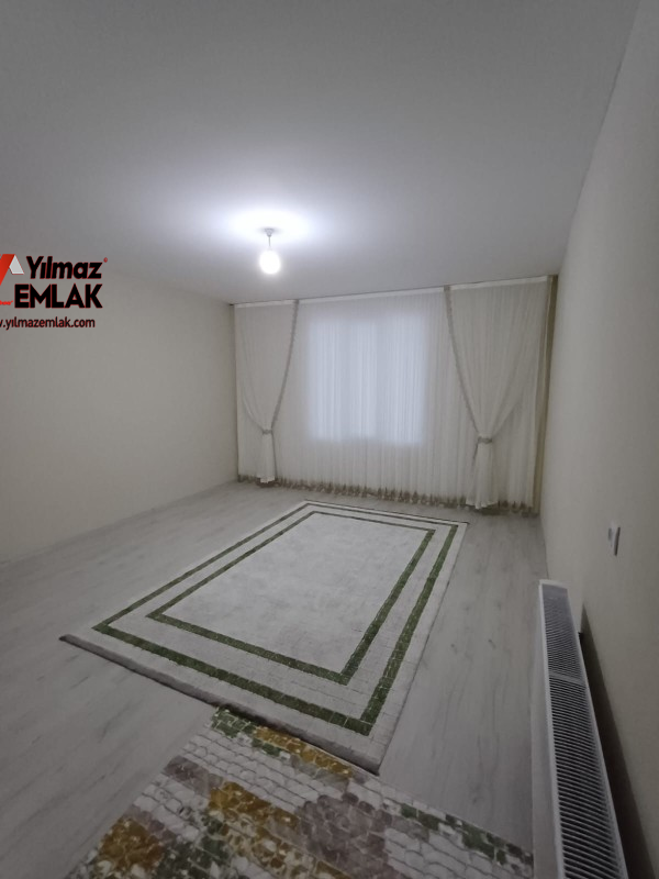 YILMAZ EMLAK'TAN TURGUT ÖZAL MAH. EN ÜST KAT SATILIK 2+1 DAİRE