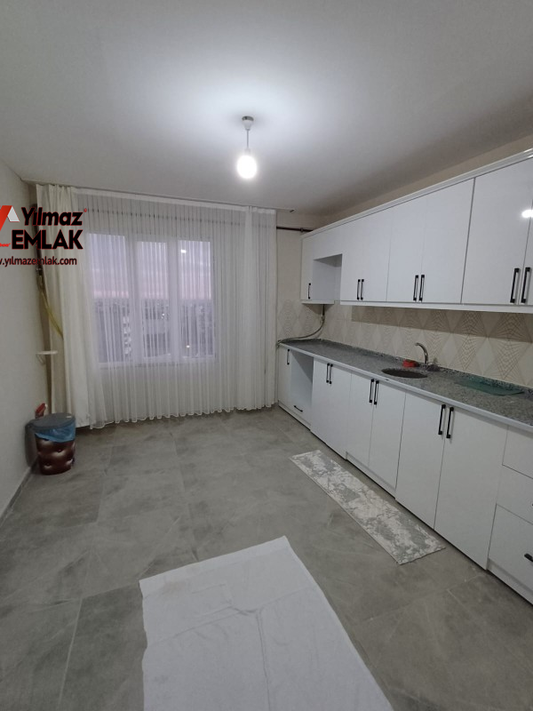 YILMAZ EMLAK'TAN TURGUT ÖZAL MAH. EN ÜST KAT SATILIK 2+1 DAİRE