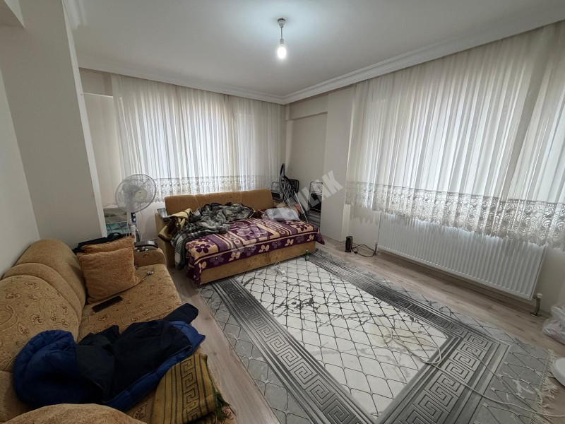 AFYON ÜÇOK EMLAKTAN KANLICA MAH 4+1 150M² EBEVEYN BANYOLU GENİŞ SATILIK DAİRE