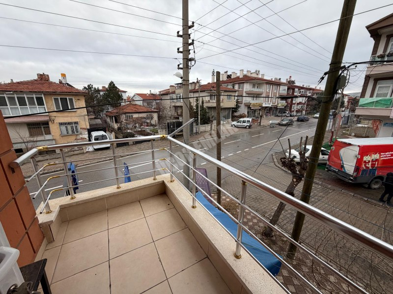 AFYON ÜÇOK EMLAKTAN KANLICA MAH 4+1 150M² EBEVEYN BANYOLU GENİŞ SATILIK DAİRE