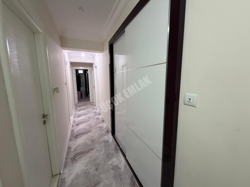 AFYON ÜÇOK EMLAKTAN KANLICA MAH 4+1 150M² EBEVEYN BANYOLU GENİŞ SATILIK DAİRE