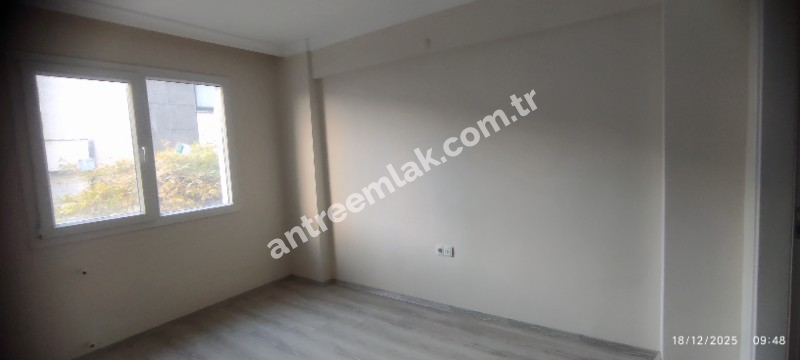 Antre Emlak'tan Satılık Bahar Mahallesinde Hastane Yanı 3+1 Doğalgazlı Asansörlü,Otoparklı Ebeveyn Banyolu Sıfır  Daire