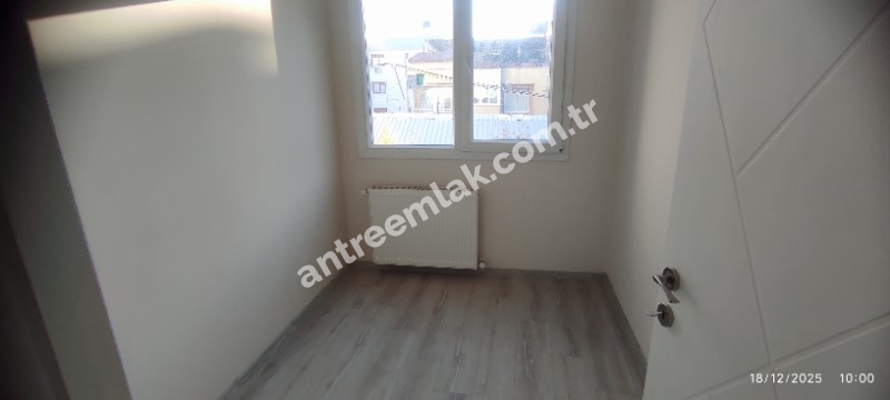 Antre Emlak'tan Satılık Bahar Mahallesinde Hastane Yanı 3+1 Doğalgazlı Asansörlü,Otoparklı Ebeveyn Banyolu Sıfır  Daire