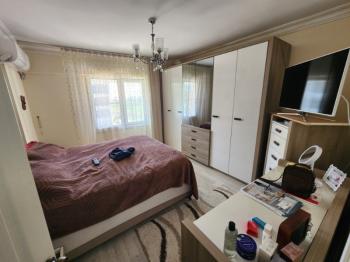 ÇAMLIK MAHALLESİ’NDE SİTE İÇERİSİNDE  2+1 HAVUZ CEPHELİ SATILIK DAİRE
