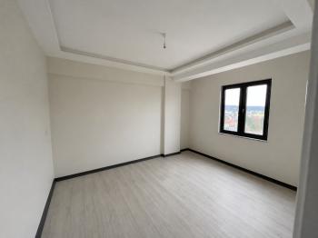 GÜVENAY - ÇORUM ÇEPNİ İNÖNÜ CADDESİ ÜZERİ 2+1 KİRALIK SIFIR DAİRE 