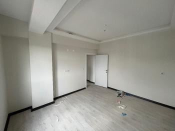 GÜVENAY - ÇORUM ÇEPNİ İNÖNÜ CADDESİ ÜZERİ 2+1 KİRALIK SIFIR DAİRE 
