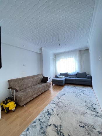 Güvenay - Çorum Bahçelievler Bahabey Caddesi Üzeri Satılık 3+1 Daire 