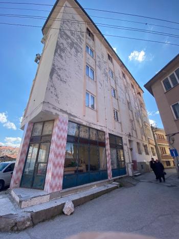 GÜVENAY - ÇORUM ÇÖPLÜ MAH. YENİ BELEDİYE CİVARINDA 2+1 SATILIK DAİRE 