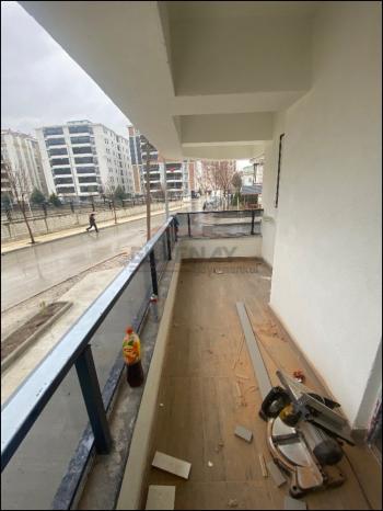 GÜVENAY -ÇORUM ULUKAVAK MAHALLESİ UBEYDİ GAZİ OKULU KARSISI 2+0 SATILIK DAİRE 