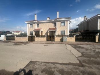 KARŞIYAKA MAH BAŞARI VİLLALARINDA SATILIK VİLLA