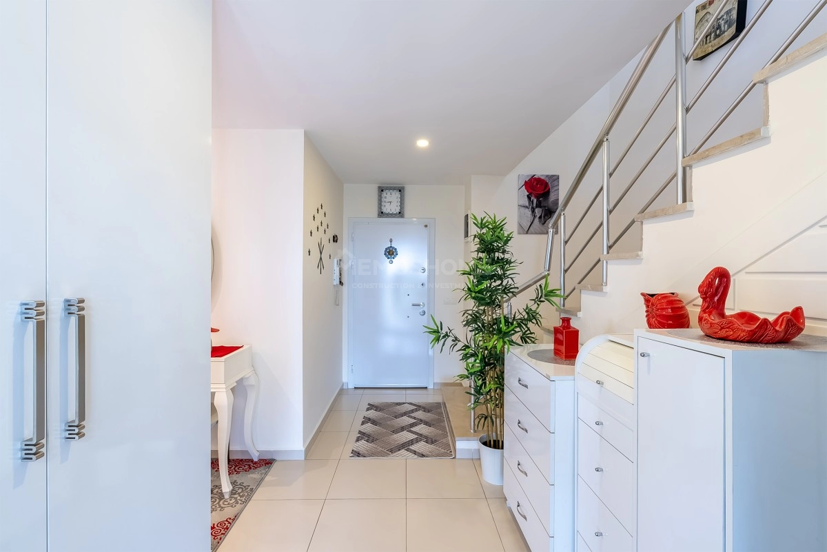 Lory Queen Furnished 2+1 Duplex Apartment