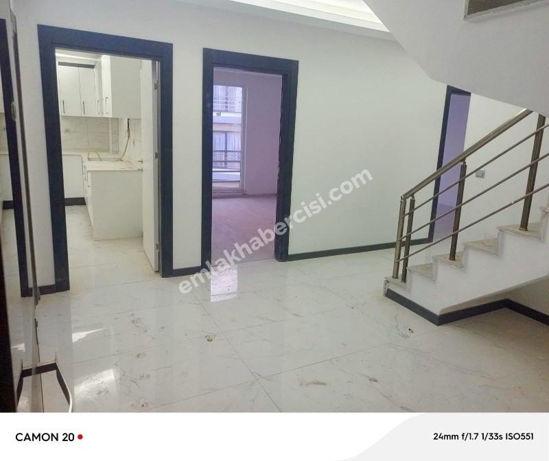 MUDANYA HALİTPAŞA 'da TEK BLOKLU SİTEDE 320 M2 ÇİFT TERASLI 5+1 DUBLEKS DAİRE
