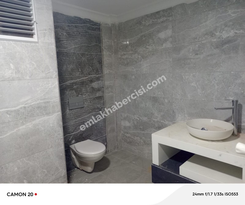 MUDANYA HALİTPAŞA 'da TEK BLOKLU SİTEDE 320 M2 ÇİFT TERASLI 5+1 DUBLEKS DAİRE
