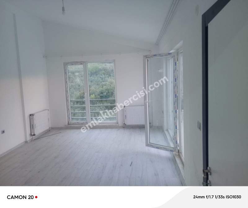 MUDANYA HALİTPAŞA 'da TEK BLOKLU SİTEDE 320 M2 ÇİFT TERASLI 5+1 DUBLEKS DAİRE