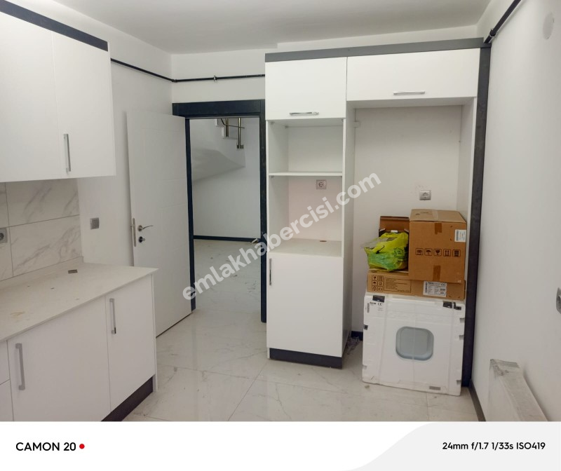 MUDANYA HALİTPAŞA 'da TEK BLOKLU SİTEDE 320 M2 ÇİFT TERASLI 5+1 DUBLEKS DAİRE