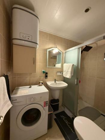 Didim Royal Marina Sitesi Satılık Daire - Bahçe Kat Modern Yenilenmiş