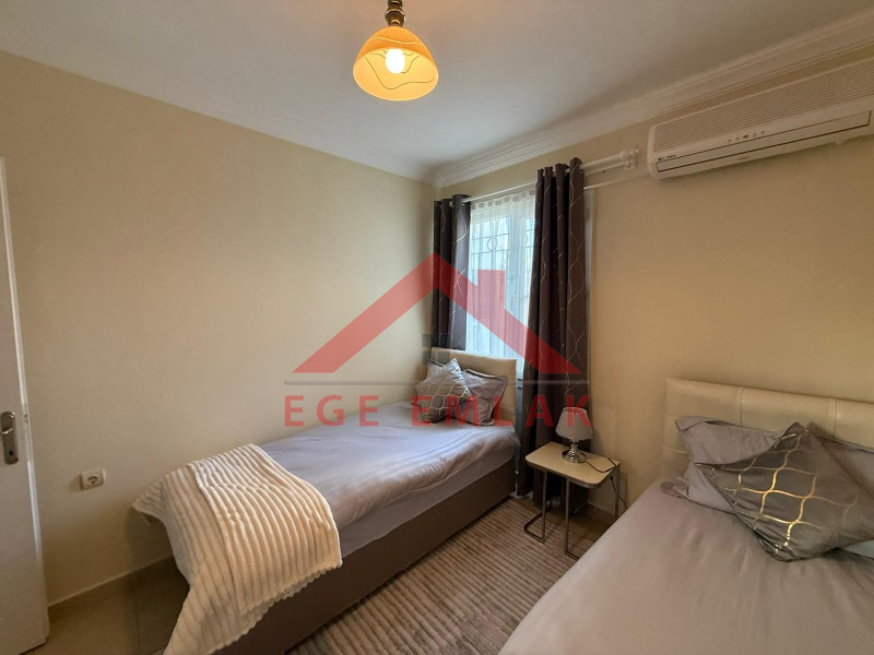 Didim Royal Marina Sitesi Satılık Daire - Bahçe Kat Modern Yenilenmiş