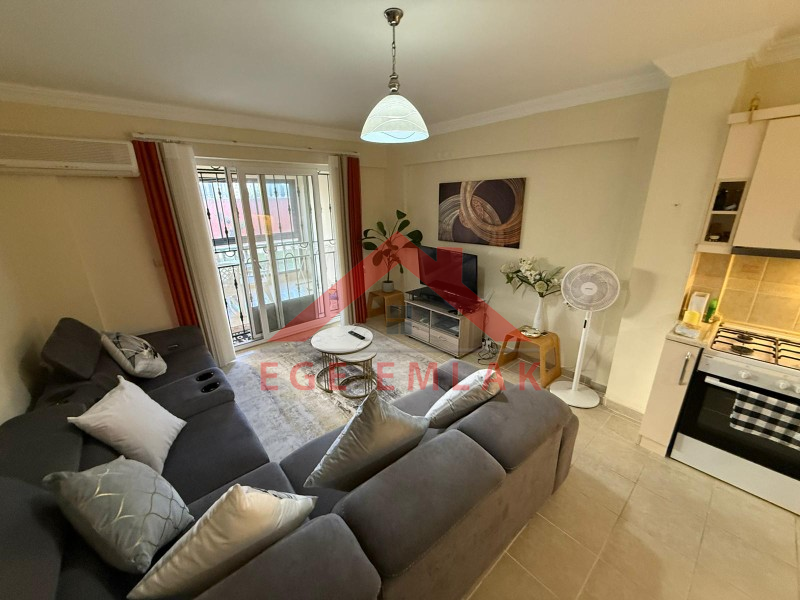 Didim Royal Marina Sitesi Satılık Daire - Bahçe Kat Modern Yenilenmiş