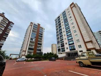 Elmas'tan Havuzlu Site İçi Ara Kat Geniş M2 Bol Ekstralı 4+1