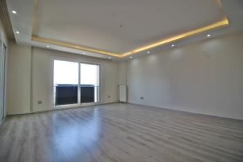 Elmas'tan Havuzlu Site İçi Ara Kat Geniş M2 Bol Ekstralı 4+1