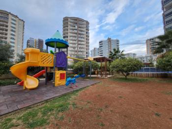 Elmas'tan Havuzlu Site İçi Ara Kat Geniş M2 Bol Ekstralı 4+1