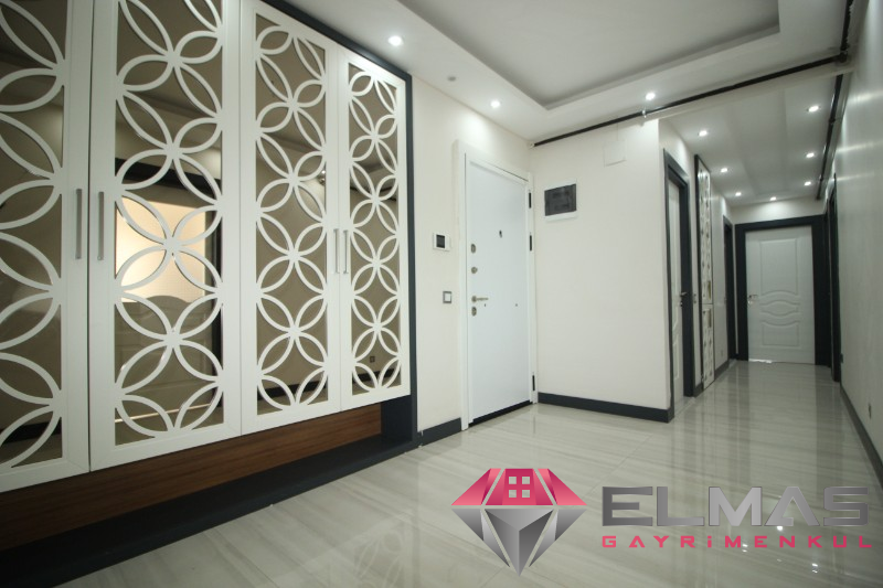 Elmas'tan Havuzlu Site İçi Ara Kat Geniş M2 Bol Ekstralı 4+1