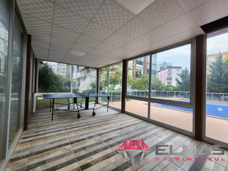 Elmas'tan Havuzlu Site İçi Ara Kat Geniş M2 Bol Ekstralı 4+1