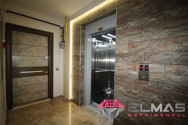 Elmas'tan Havuzlu Site İçi Ara Kat Geniş M2 Bol Ekstralı 4+1