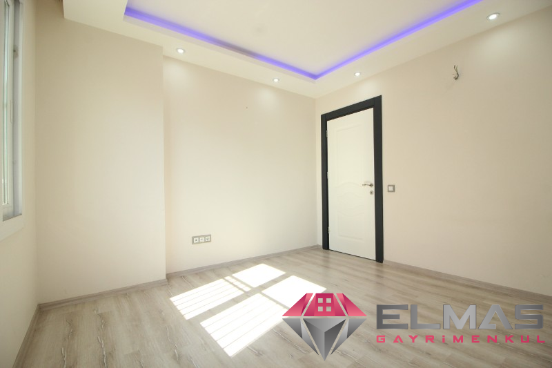 Elmas'tan Havuzlu Site İçi Ara Kat Geniş M2 Bol Ekstralı 4+1