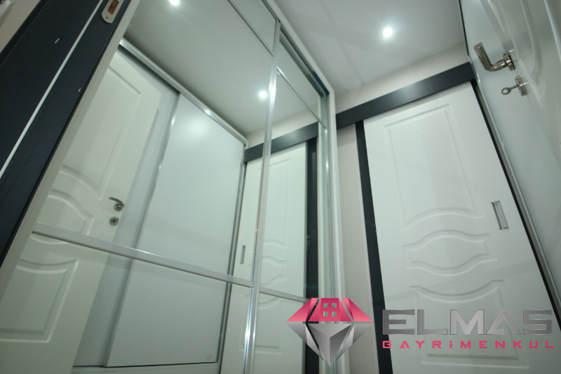 Elmas'tan Havuzlu Site İçi Ara Kat Geniş M2 Bol Ekstralı 4+1