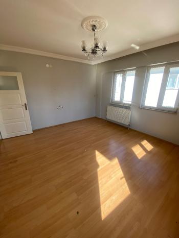 GÜVENAY - ÇORUM ULUKAVAK MAHALLESİ İKBAL CİVARI 2+1 KİRALIK DAİRE
