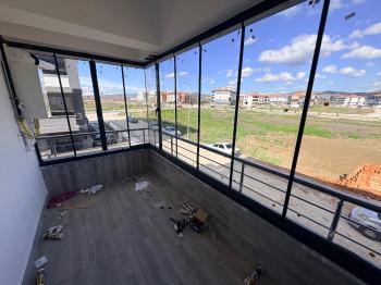 GÜVENAY - ÇORUM ÇEPNİ MAH. FEN LİSESİ BÖLGESİ SIFIR 2+0 KİRALIK DAİRE