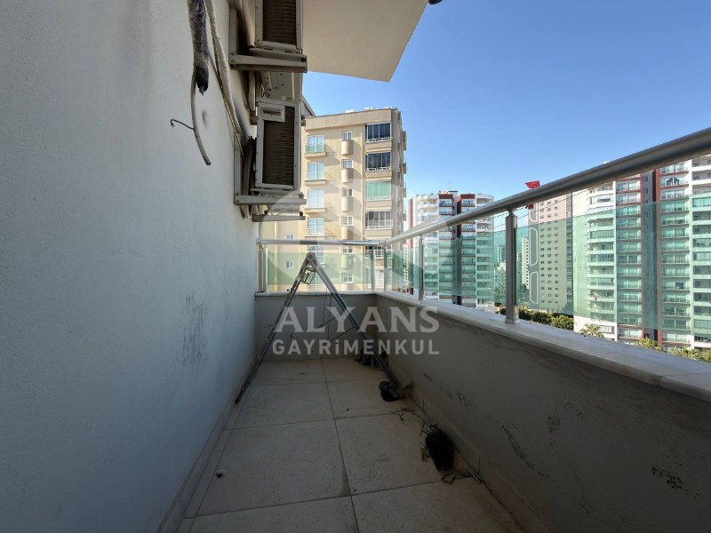 ALYANS'TAN MERKEZ'DE HAVUZLU F.SOSYAL ALANLI GENİŞ B.MUTFAK 3+1