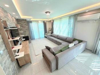 KKTC Girne Merkezde Muhteşem Manzaralı Ultra Lüks Kiralık 3+1 Eşyalı Penthouse