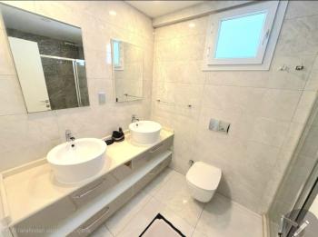 KKTC Girne Merkezde Muhteşem Manzaralı Ultra Lüks Kiralık 3+1 Eşyalı Penthouse