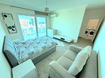 KKTC Girne Merkezde Muhteşem Manzaralı Ultra Lüks Kiralık 3+1 Eşyalı Penthouse