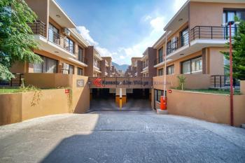 KKTC Girne Merkezde Site İçerisinde Satılık 1+1 Penthouse