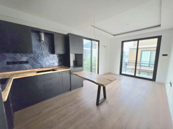 KKTC Girne Merkezde Site İçerisinde Satılık 1+1 Penthouse